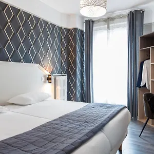 Hotel Ambassadeur, Parijs